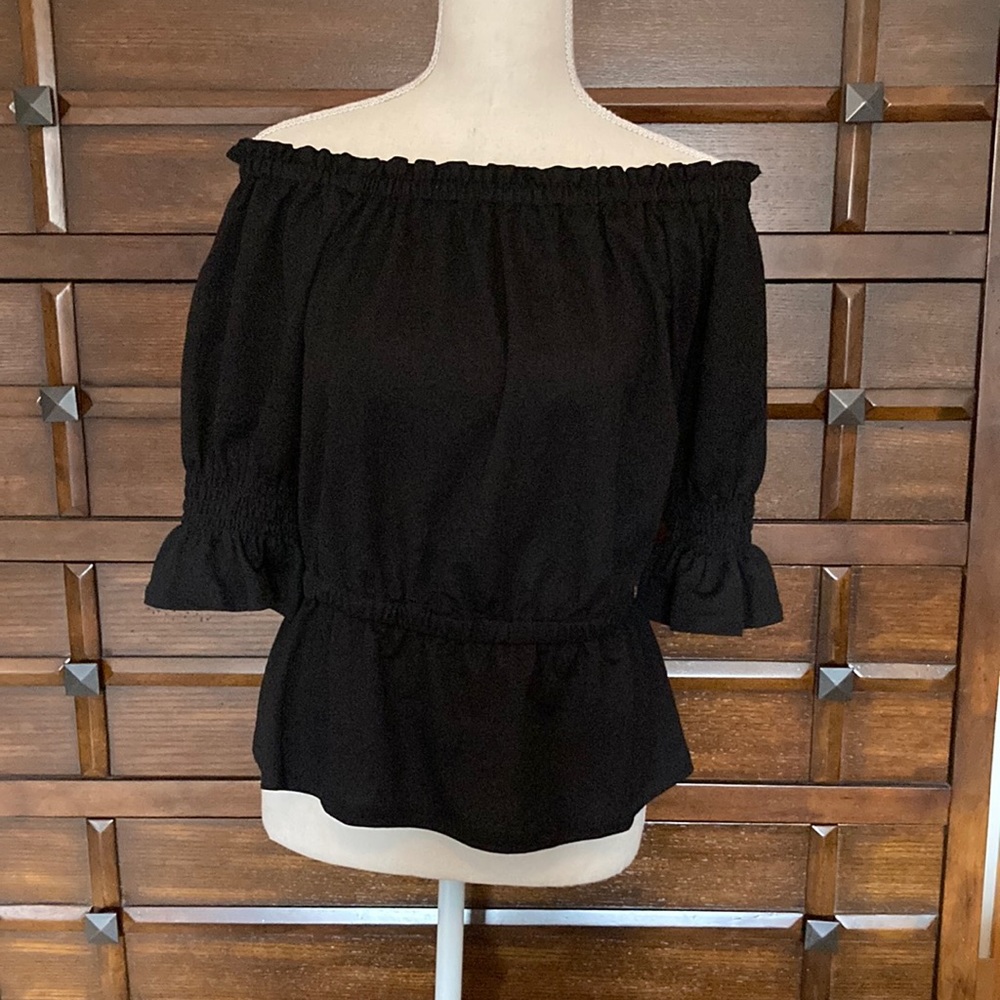 Ann Taylor off the shoulder top peplum style